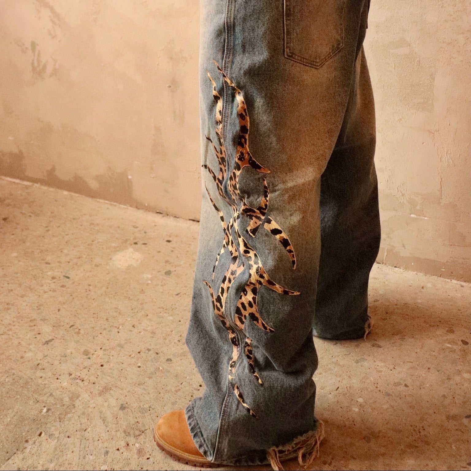 Baggy Leopard Denim