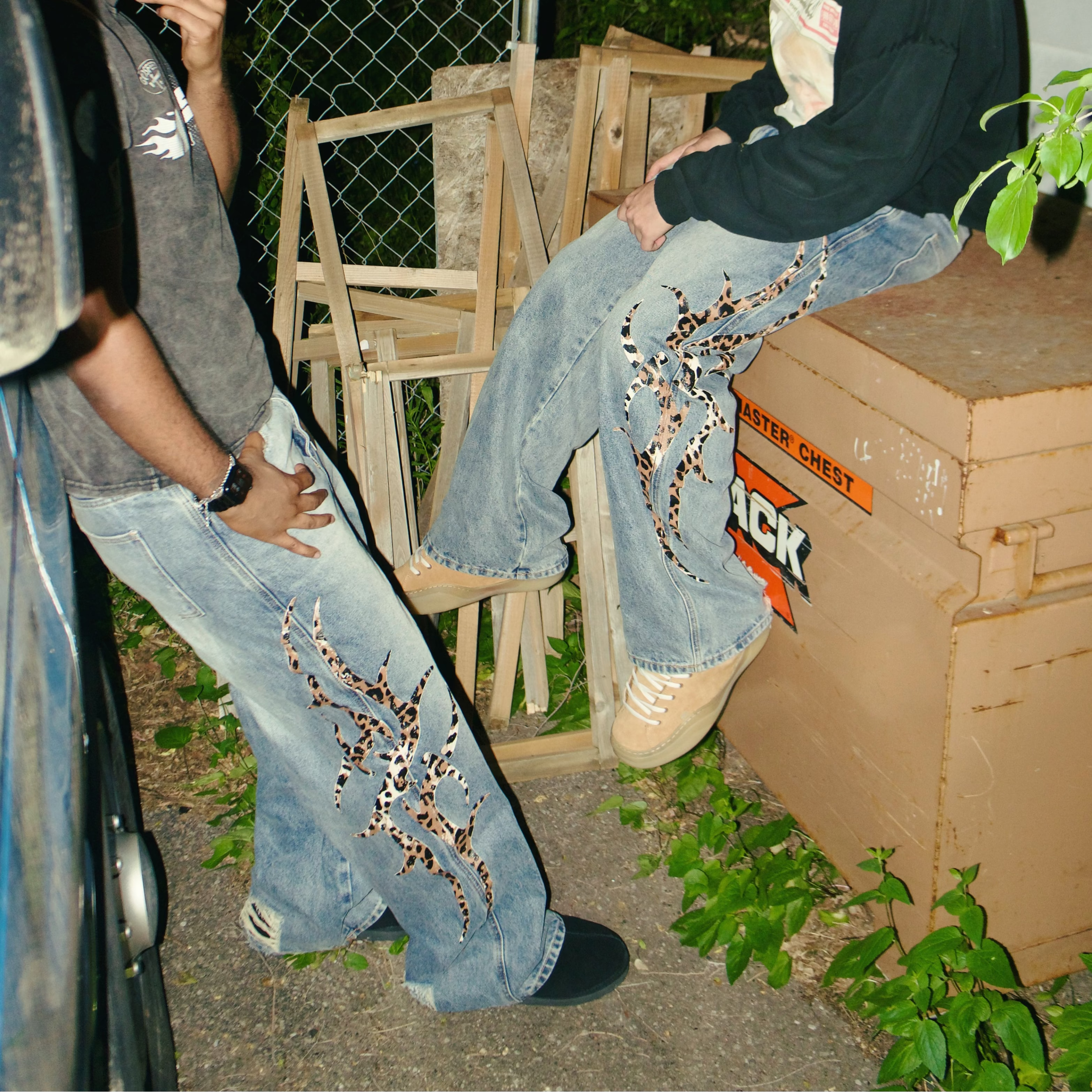 Baggy Leopard Denim